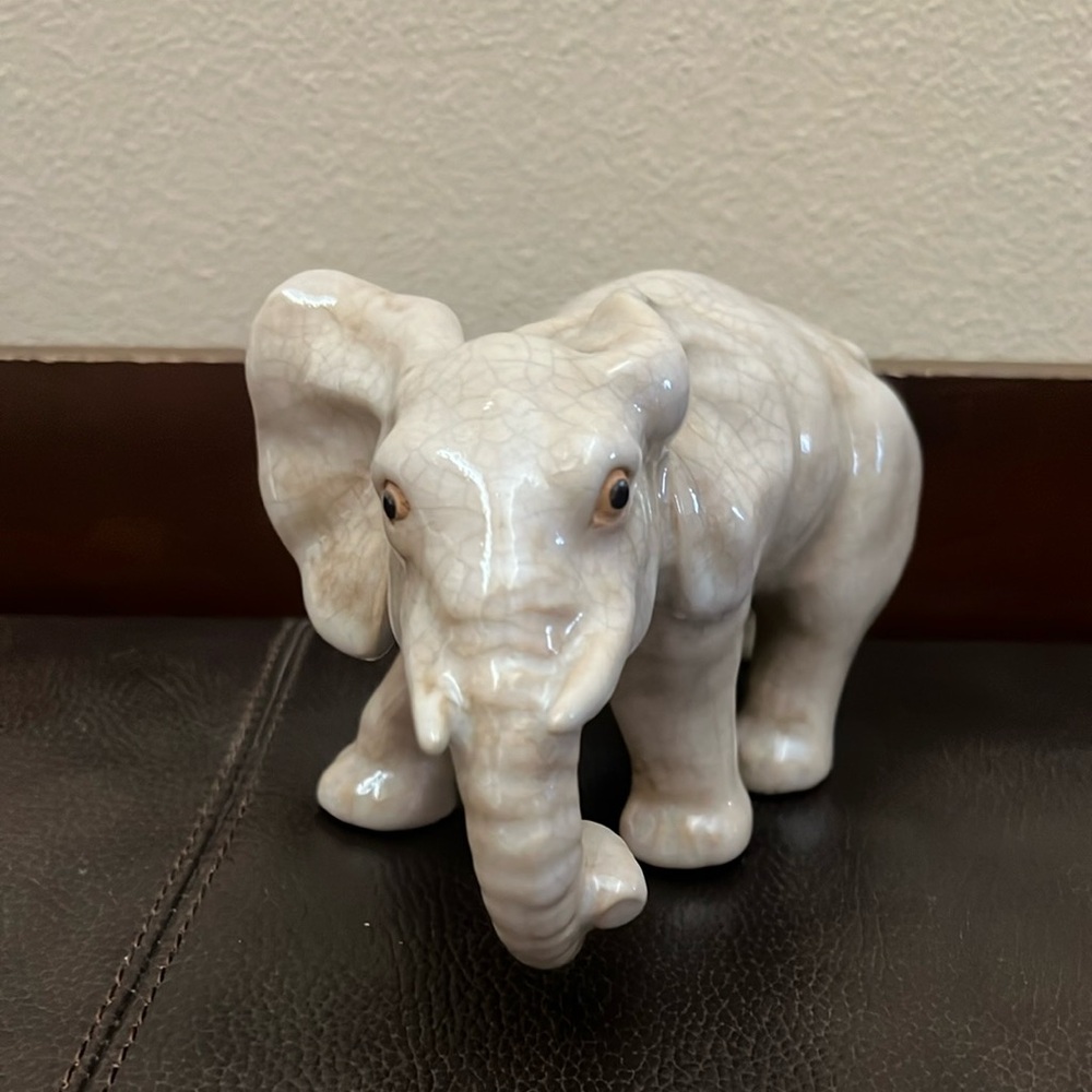 Vtg Elephant Crackle Glazed Ceramic Figurine